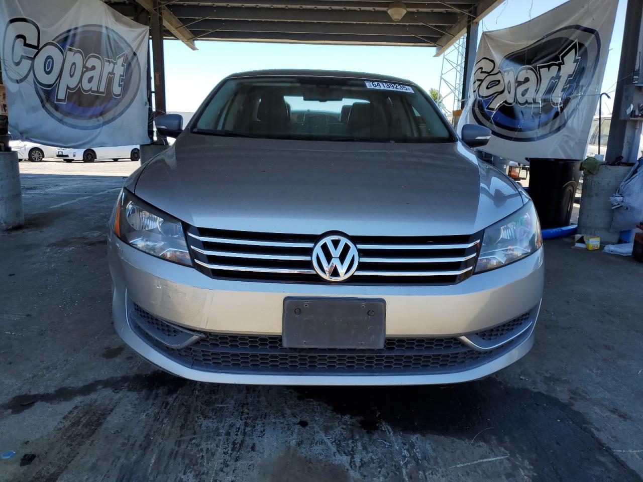VOLKSWAGEN PASSAT 2014