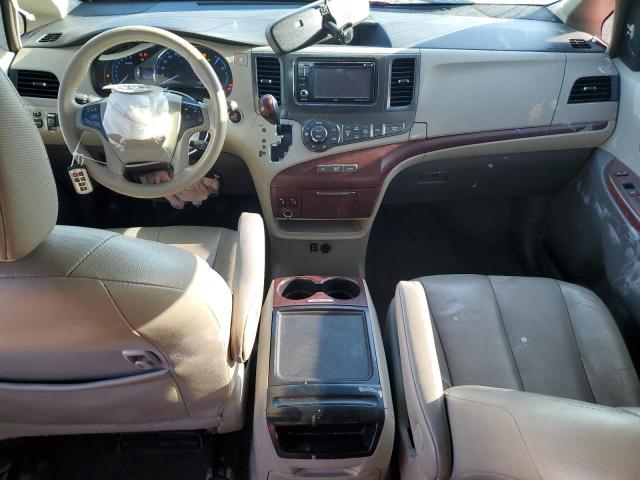 TOYOTA SIENNA 2013