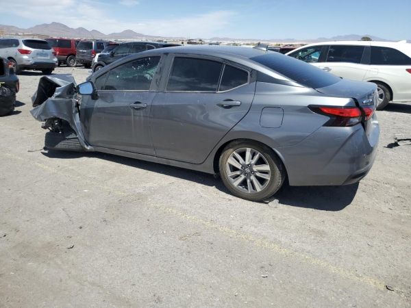 NISSAN VERSA 2020