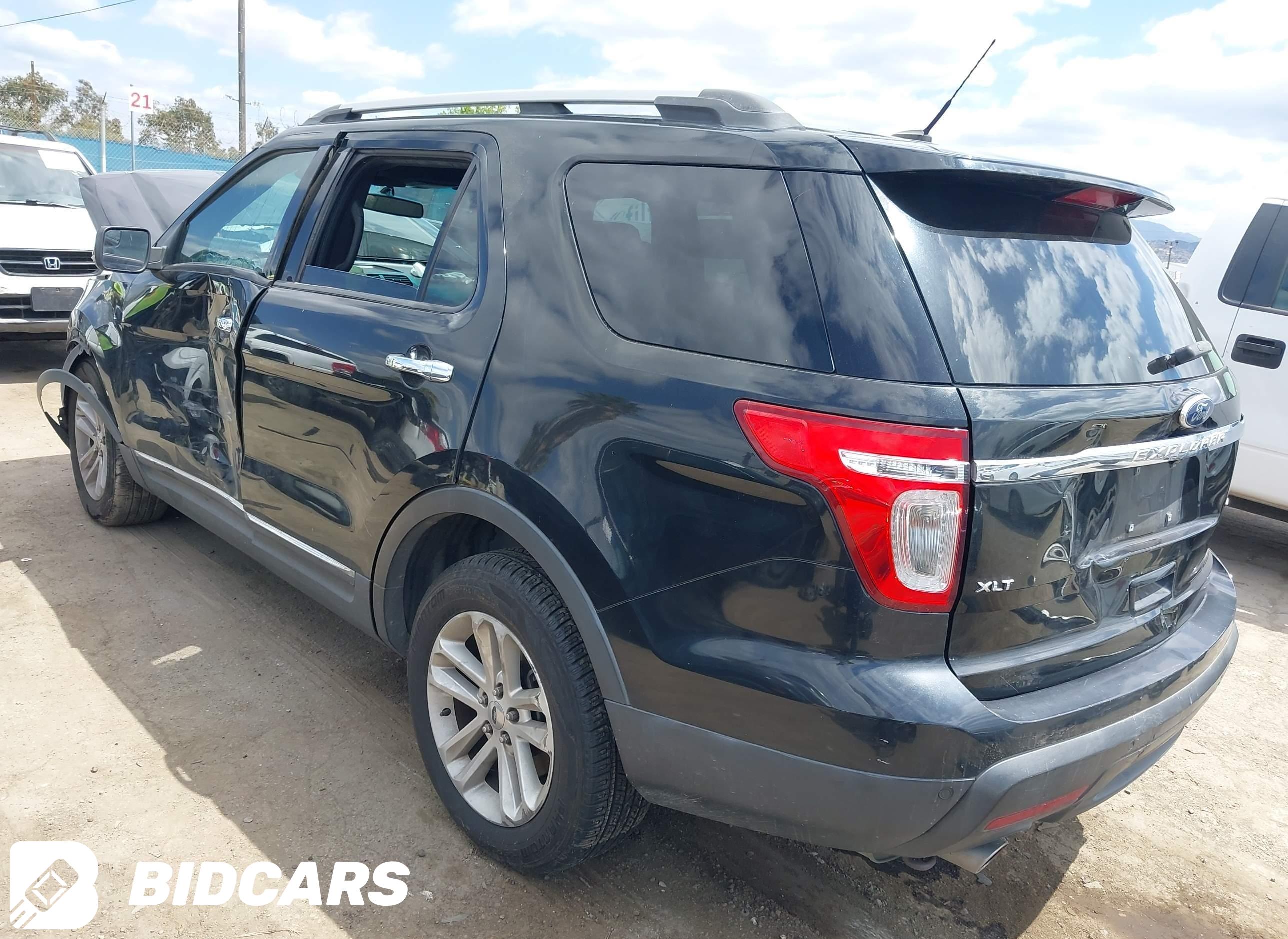 FORD EXPLORER 2011
