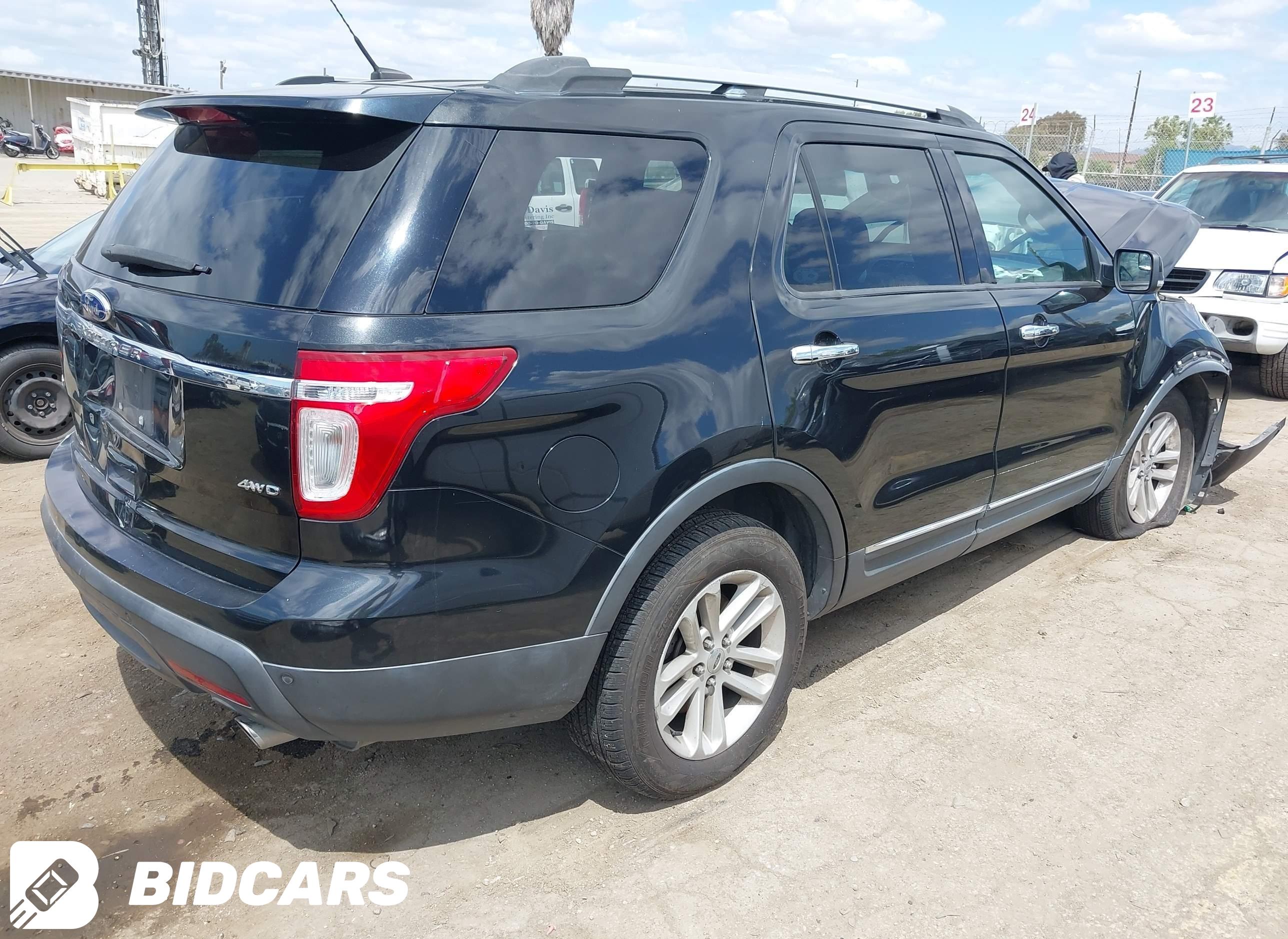 FORD EXPLORER 2011