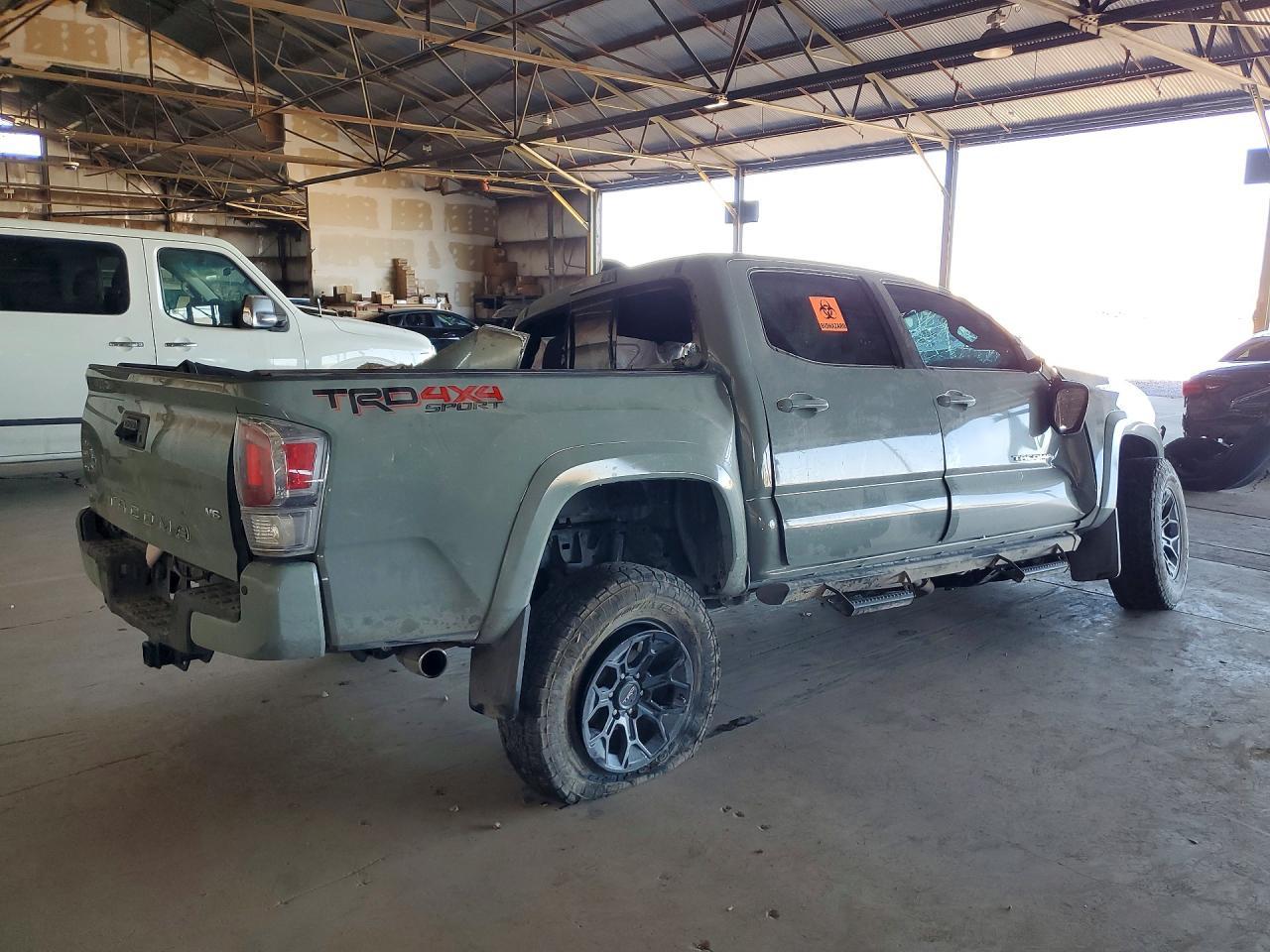 TOYOTA TACOMA 2021